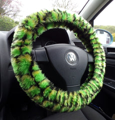 Fuzzy Faux fur Steering wheel cover in a choice of print's crocodile